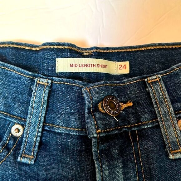 Levi Strauss & Co Shorts - Picture 4 of 5
